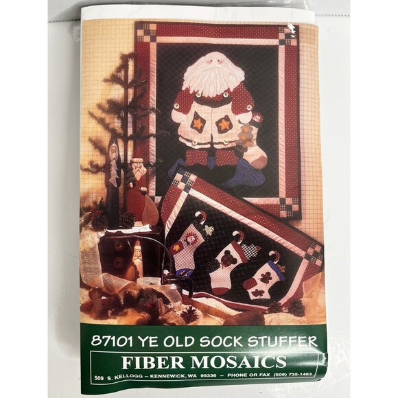 Santa "Ye Old Sock Stuffer" Wall Quilt Kit Fabric Fiber Mosaics NIP 25 x 30" - Picture 1 of 6